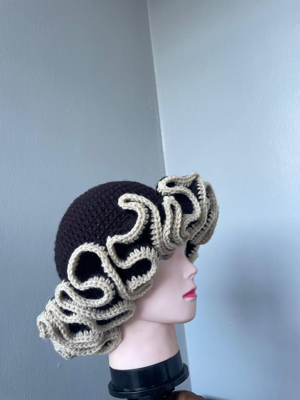 Black & Beige Ruffle Hat