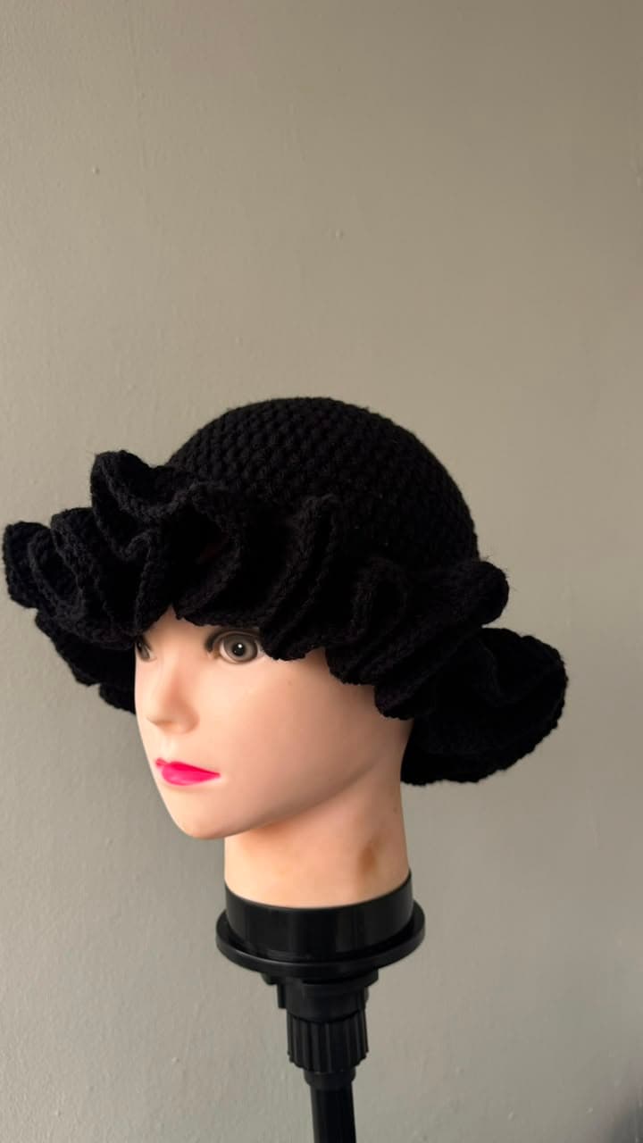 Black Ruffle Hat